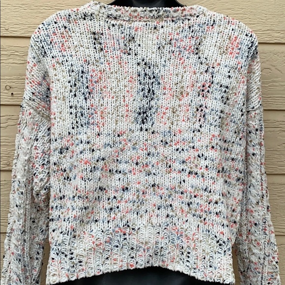 Cropped White & Speckled Soft Knit Sweater - Picture 5 of 13
